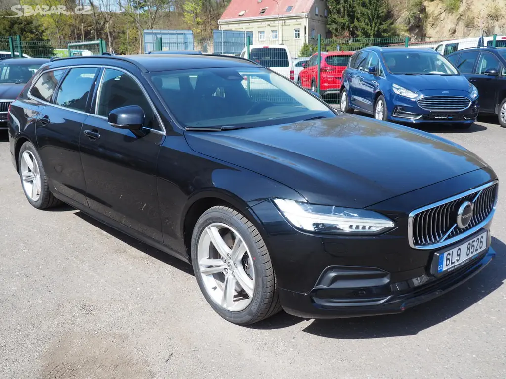 2022 Volvo V90 B4 MildHybrid, Momentum Pro - fotka 5
