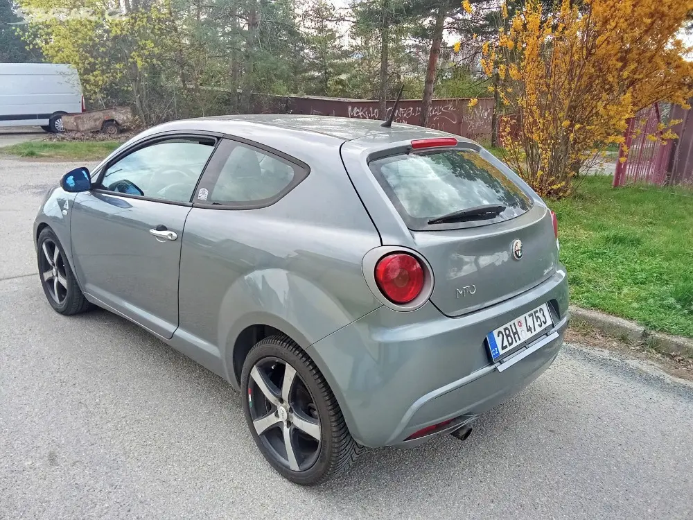 Alfa Romeo Mito pěkná bez koroze, spotřeba 5 litrů - fotka 4