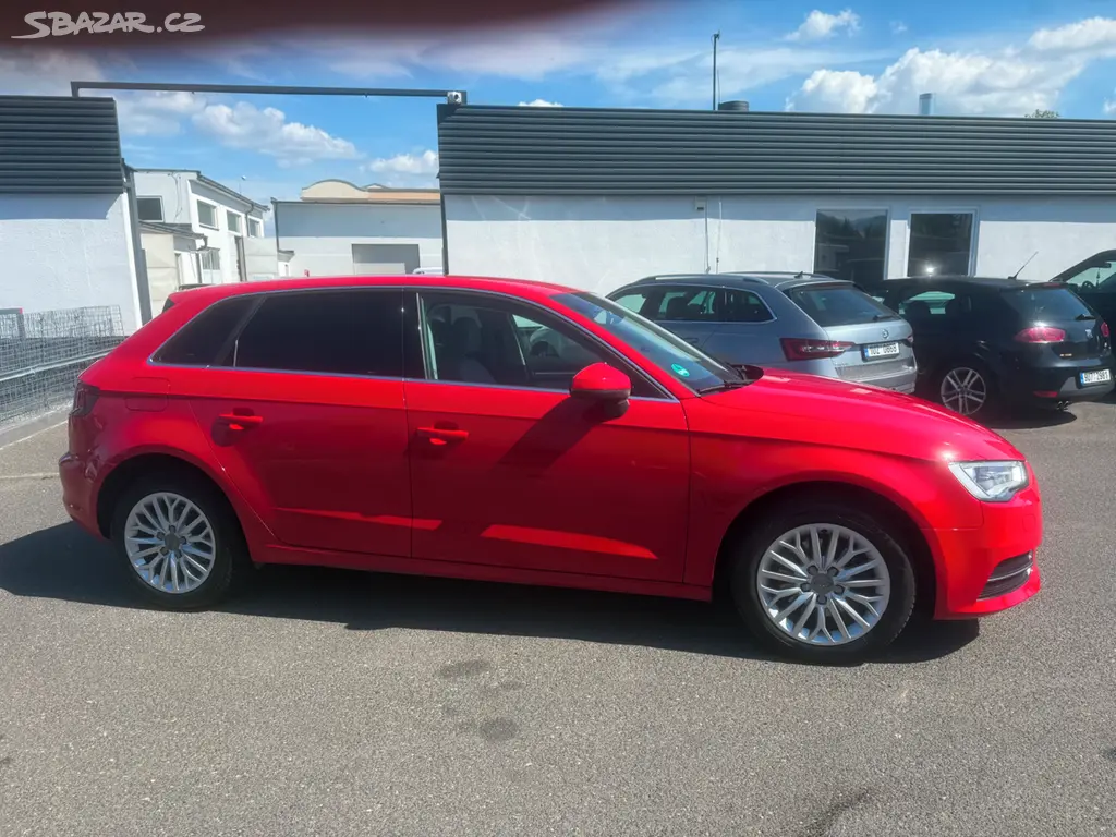 Audi A3 Sportback 1.4 TSI 90 KW DSG, 110 000 km - fotka 5