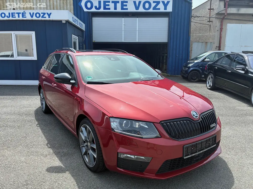 Škoda Octavia, RS 2,0 TSi kombi 162kW Pan+nav - fotka 2