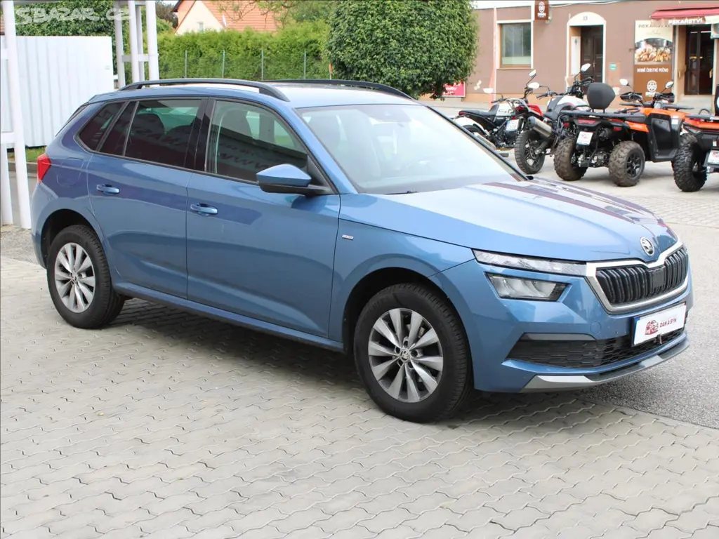 Škoda Kamiq, 1,0 TSI DSG Clever - fotka 2