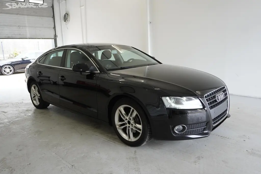 Audi A5, A5 2,0 TDI 170PS XENON - fotka 4