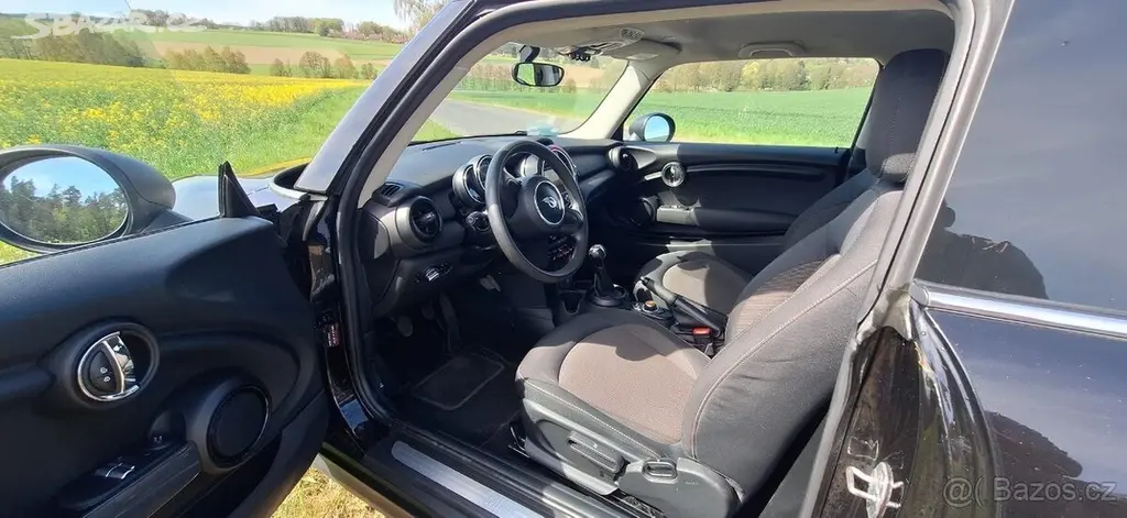 Mini Cooper 1,5 One 2015 - fotka 3