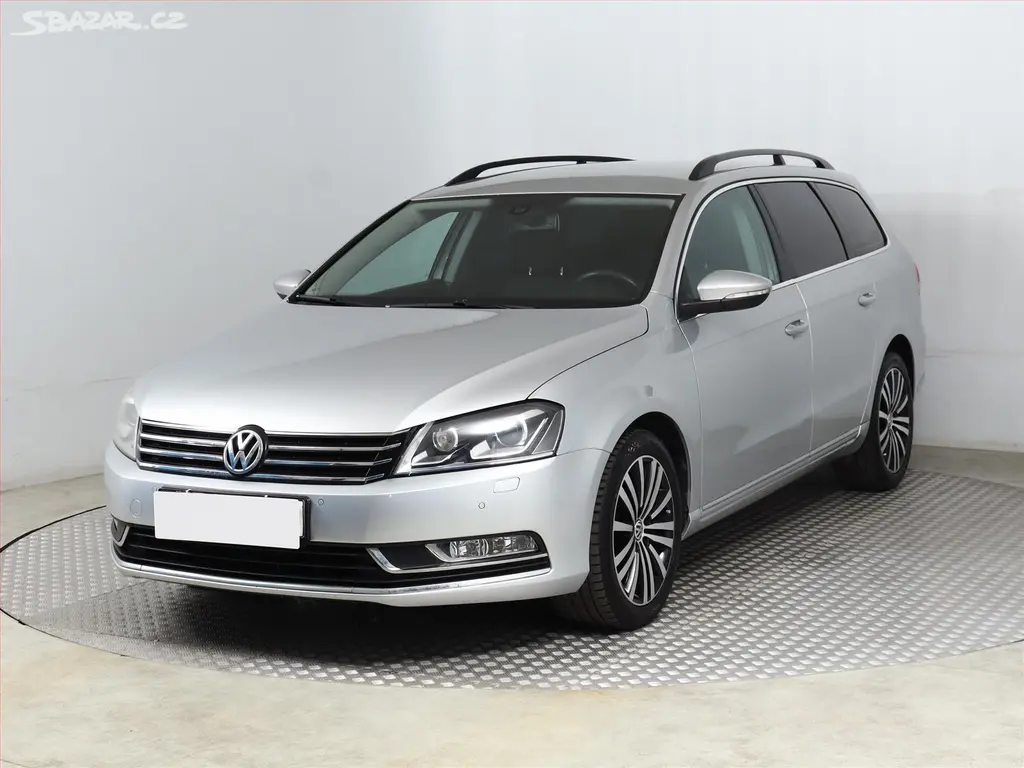 Volkswagen Passat, 2.0 TDI, Comfortline - fotka 2