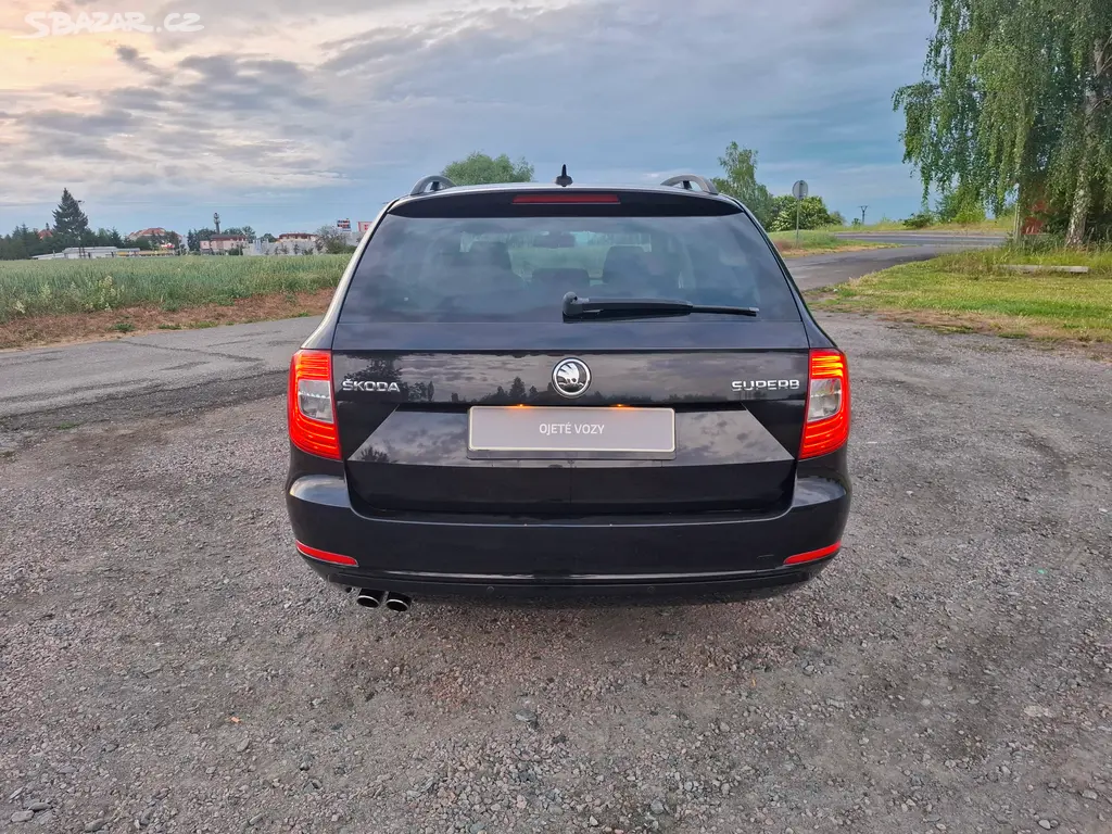 Škoda Superb II kombi 2.0TDi 103kW,DSG,tažné zař. - fotka 5