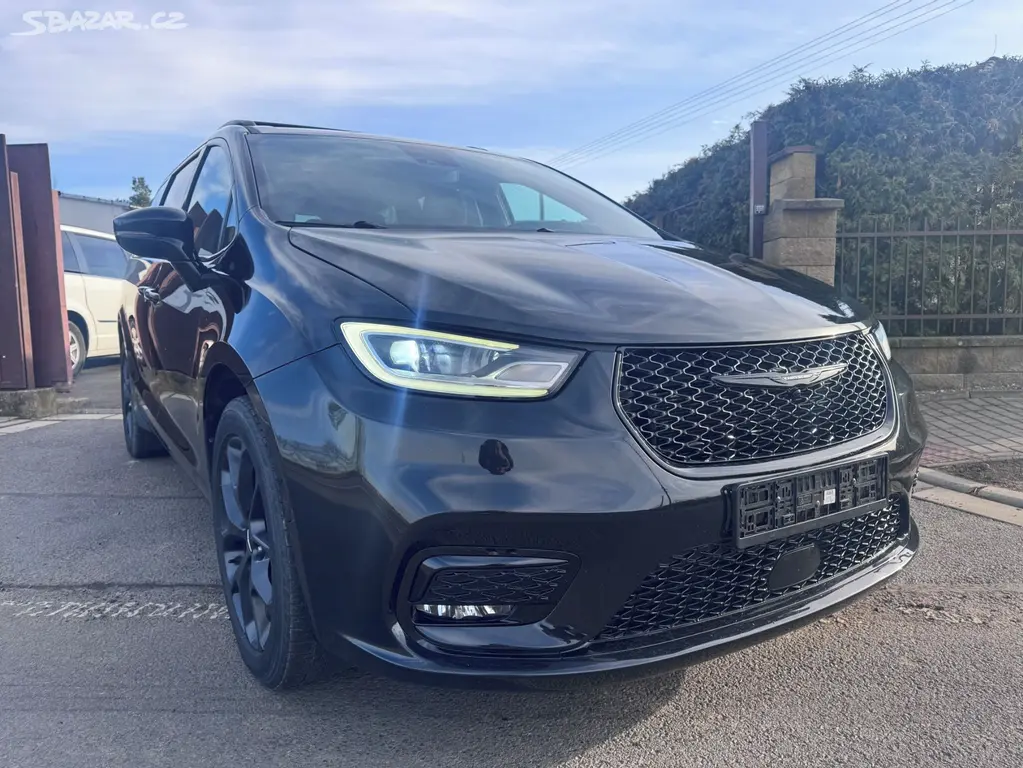 Chrysler Pacifica 3,6 4x4 AWD DVD RADAR Stype 2021 - fotka 6
