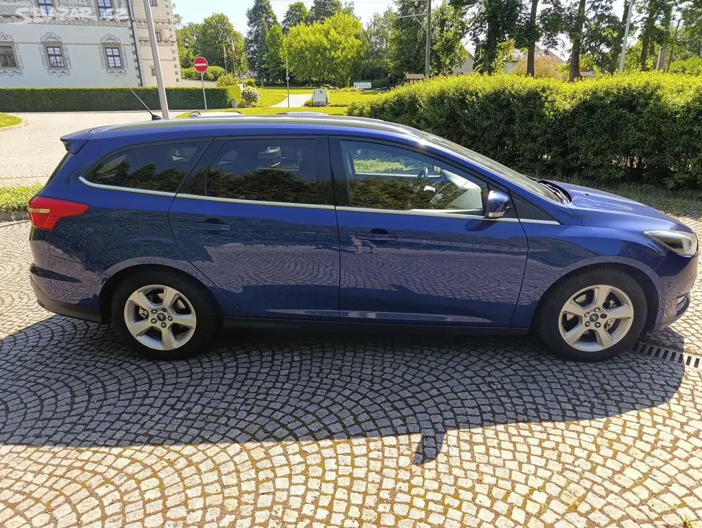 Ford Focus 1.5 TDCi 88kw - fotka 4