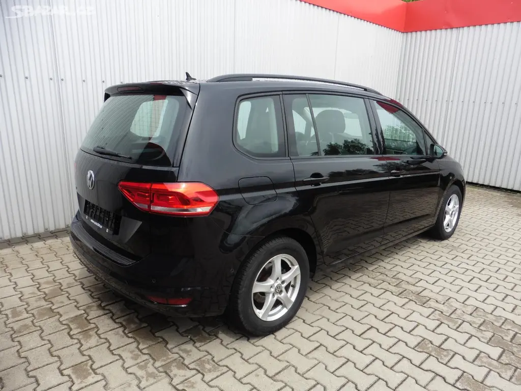Volkswagen Touran, 1.6 TDI Comfortline DSG, ... - fotka 3
