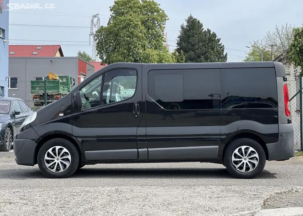 Renault Trafic 2.5DCi 8 MÍST AUTOMAT KLIMA - fotka 4
