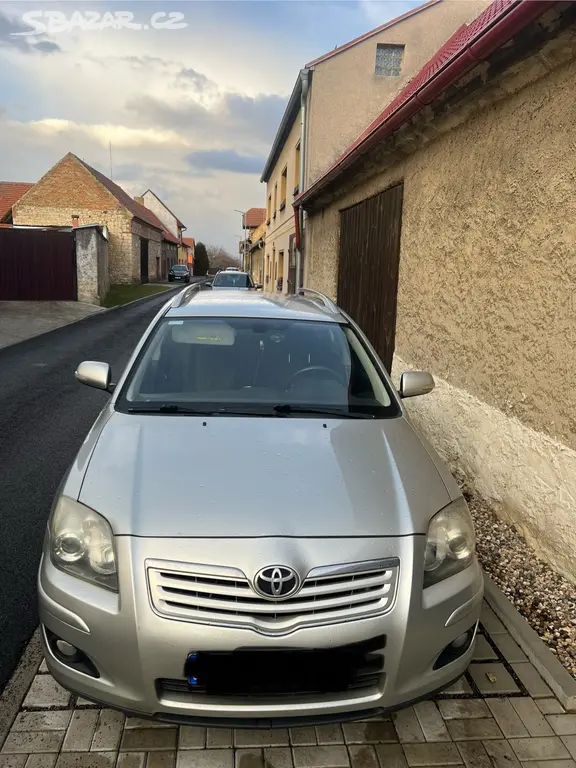 Osobní vozidlo: Toyota Avensis T25 2.0/93kw/D4D - fotka 2