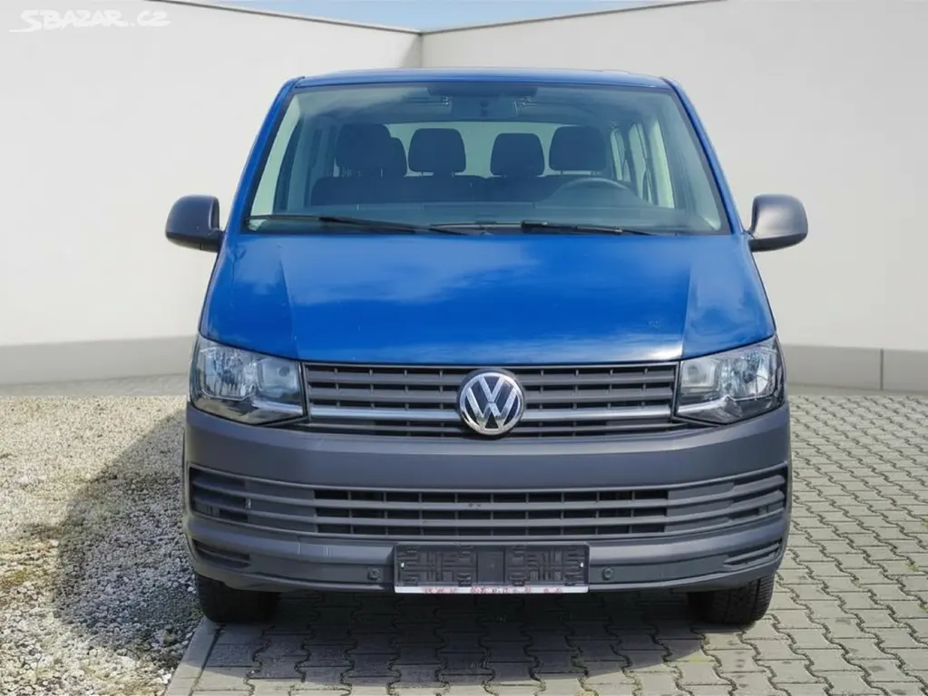 VW T6 CARAVELLE 2.0 TDi ZÁVĚS,AUT.KLIMA,9-MÍST,PDC - fotka 2