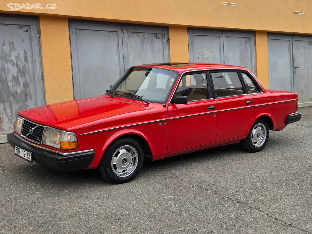 Volvo 240, 2.4 D6 Top Karoserie a lak - fotka 3
