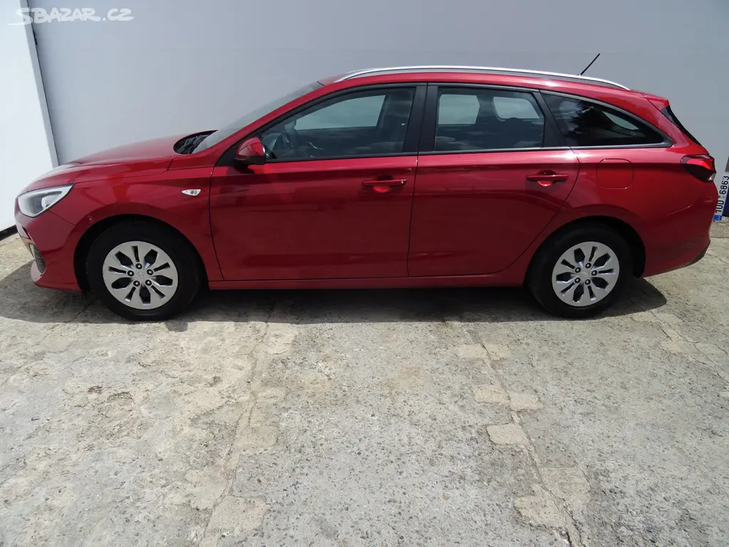 Hyundai i30 1.4i,73kW,1majČR,S.kniha,klima - fotka 6