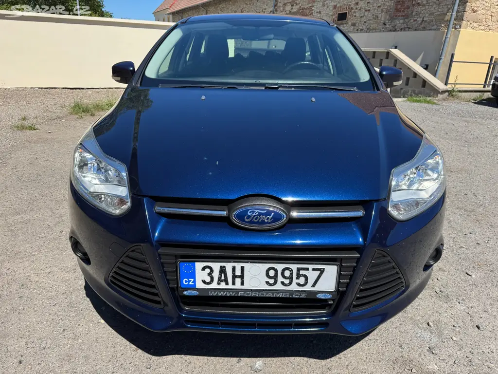 Ford Focus 1.6 Ti-VCT 77KW 2013 CZ 1. maj. - fotka 2