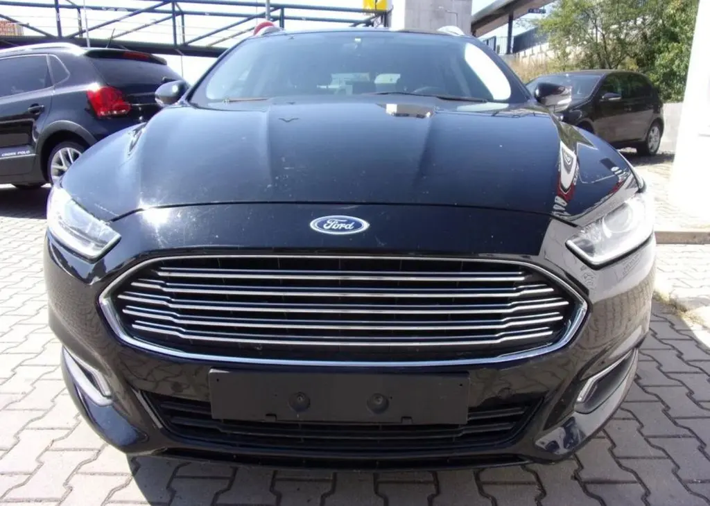 Ford Mondeo 2,OTDCi ST line 110kW nafta - fotka 3