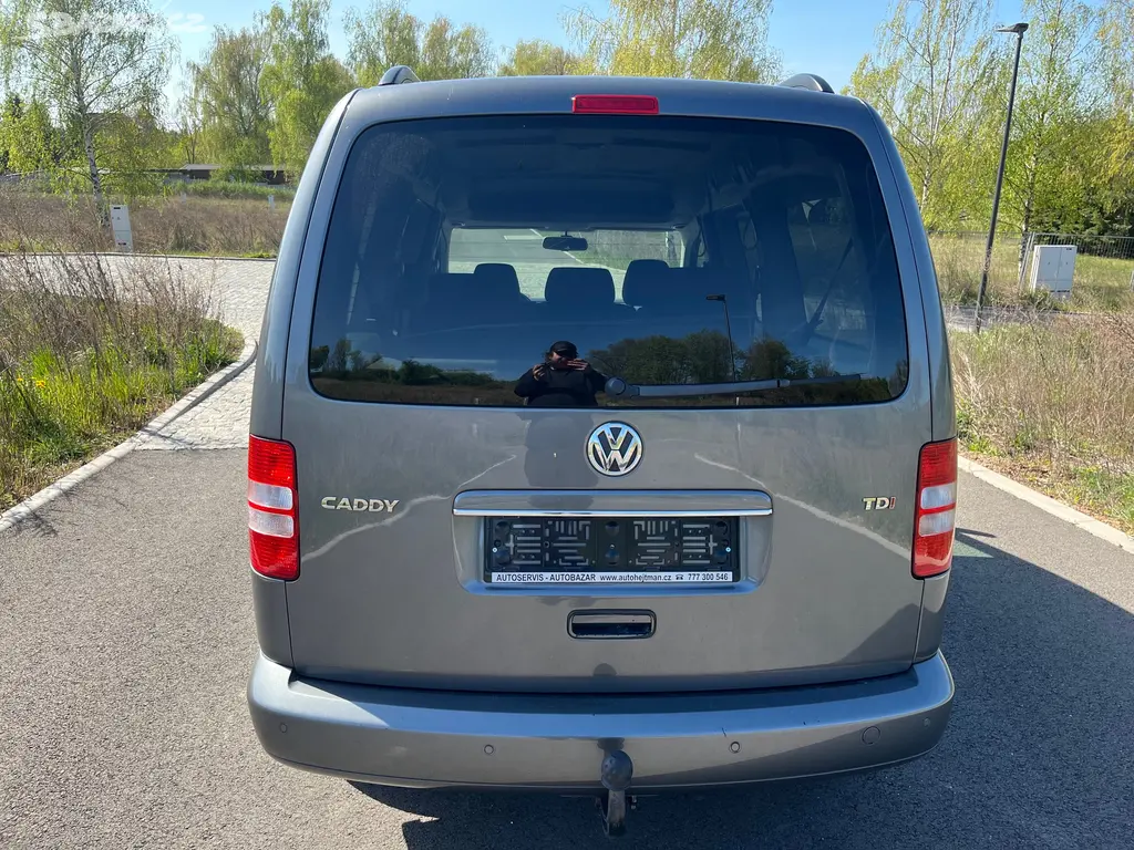 Volkswagen Caddy MAXI LiFE 1.6 TDI DSG 2x šoupačky - fotka 5