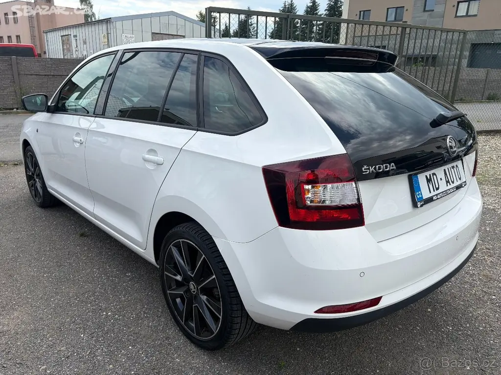 ŠKODA RAPID SB 1.2 TSI 63KW STYLE XENONY PANORAMA - fotka 2
