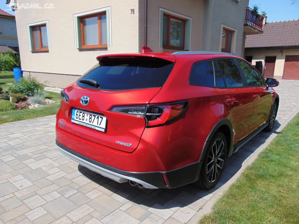 TOYOTA COROLLA 2.0 TREK HYBRID,ČR,1.MAJ,ZÁRUKA - fotka 5