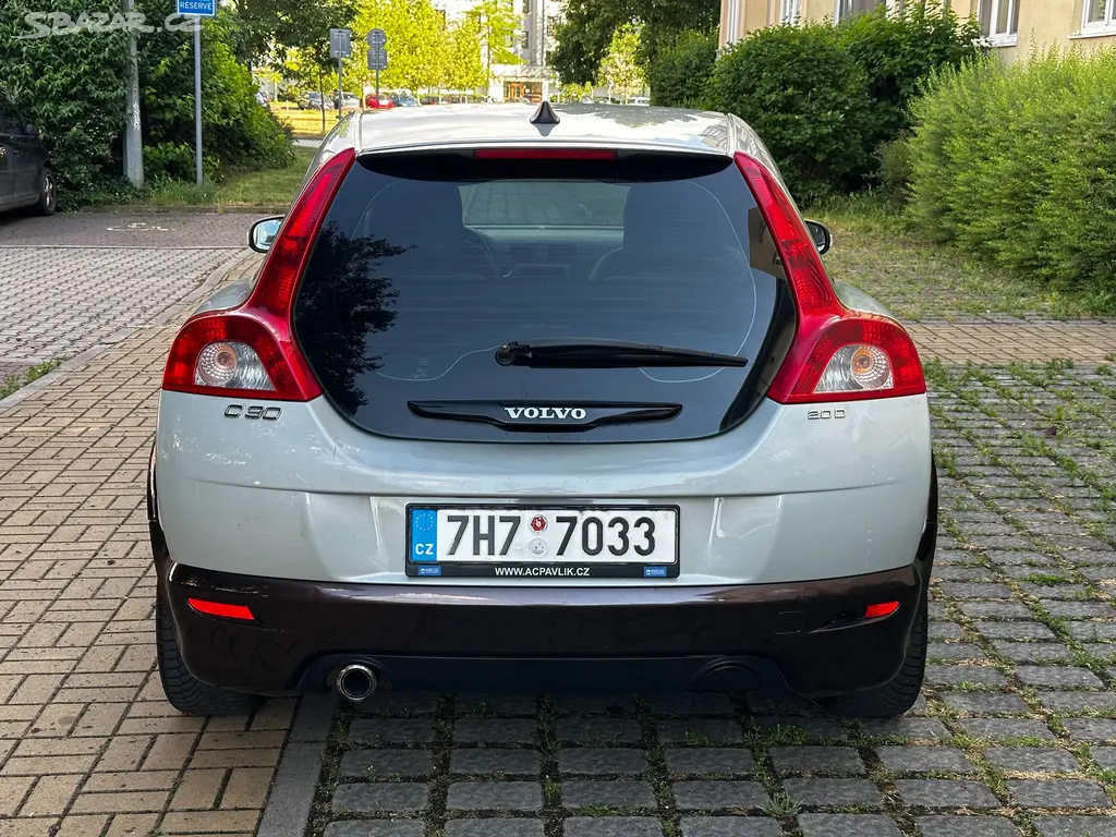 Volvo C30 2.0D 100kW Summum Bi-xenony Kůže ALU - fotka 6