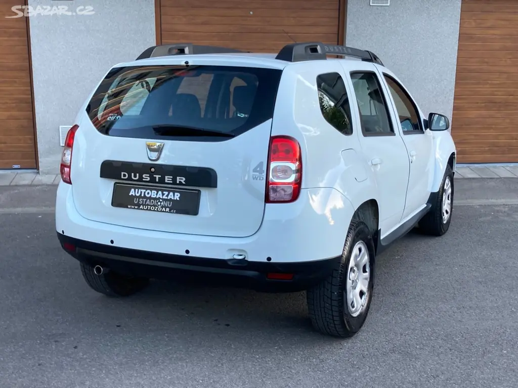 Dacia Duster, 1,6 84kW 4x4 koup.ČR - fotka 3