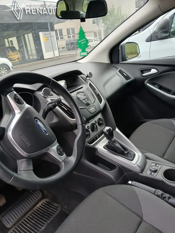 Ford Focus EcoBoost 1.0 r.v. 2014 - fotka 6