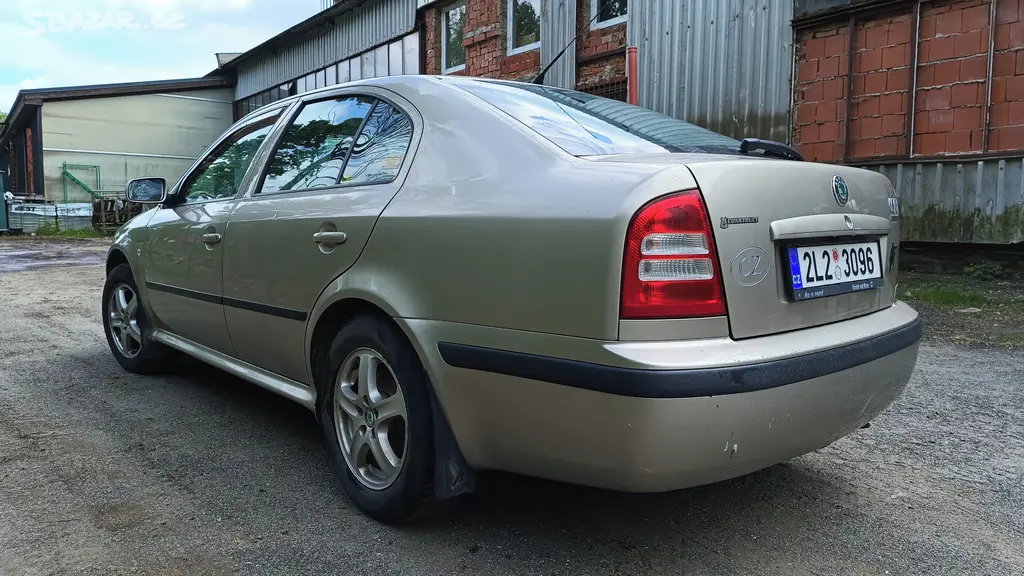 Škoda Octavia 1.6 75 kW Nová STK - fotka 5