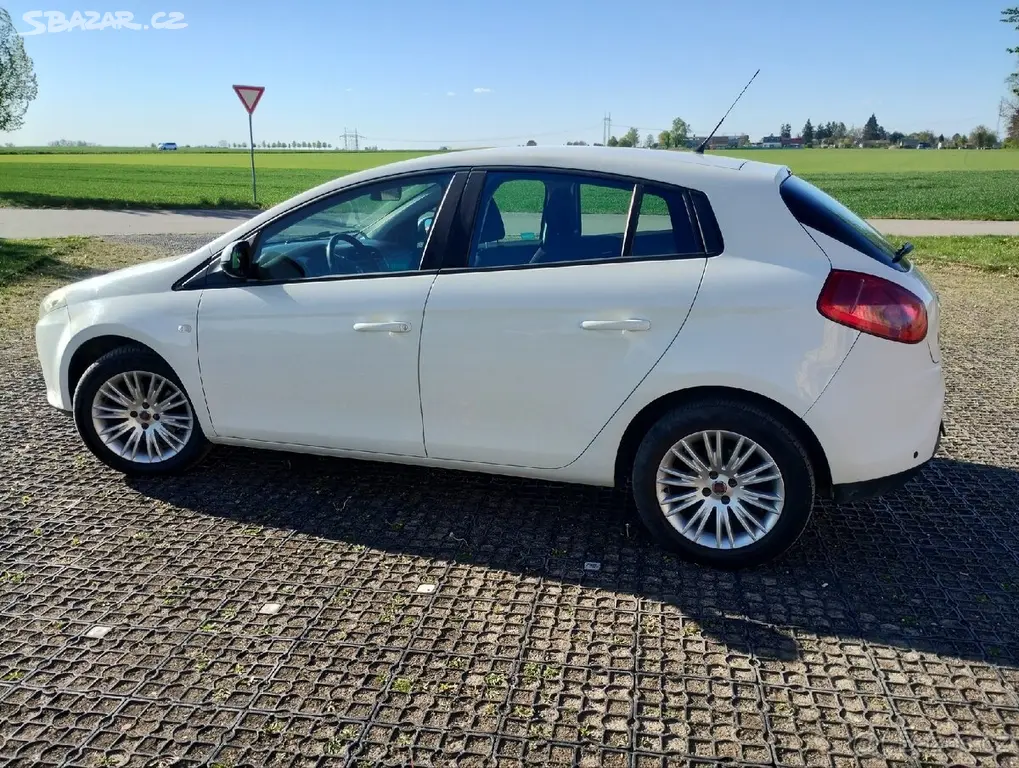 Fiat Bravo 1,6 JTD r.v. 2010, nová STK ! - fotka 3