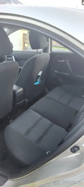 Mazda 6 1,8 - fotka 6