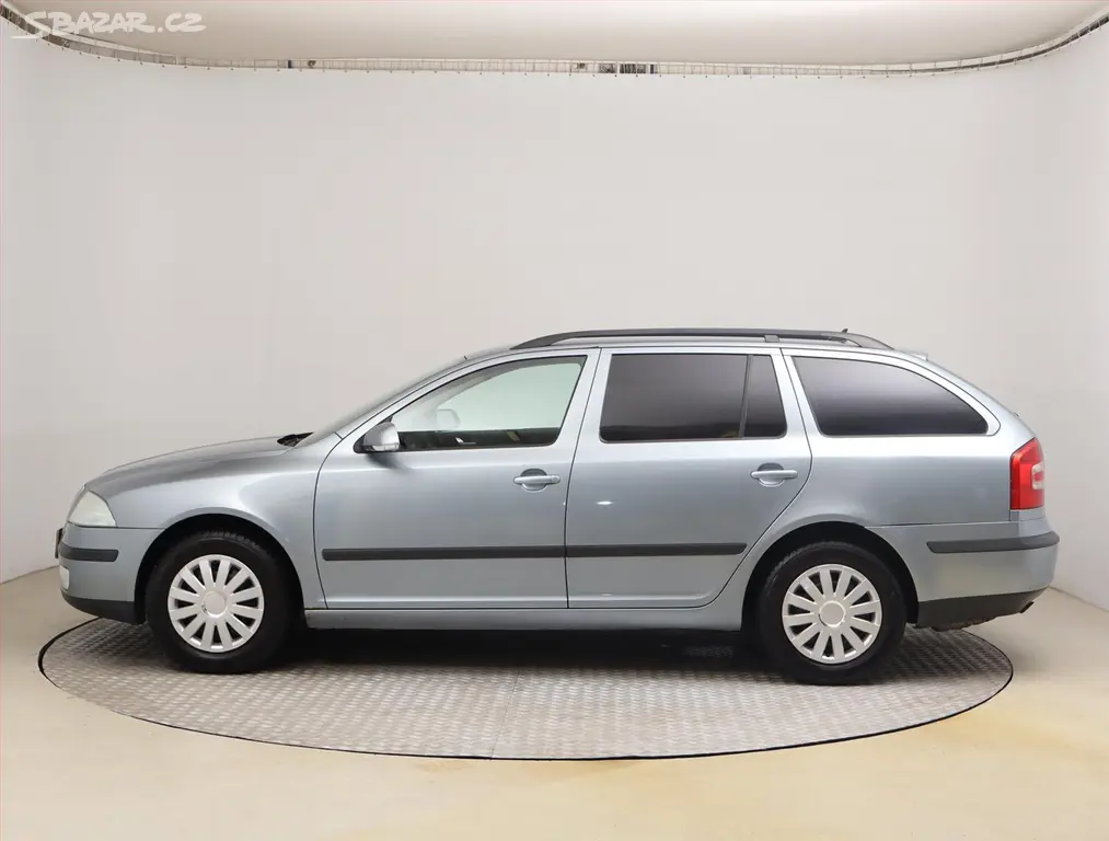 Škoda Octavia, 1.6, Ambiente, Klima - fotka 3