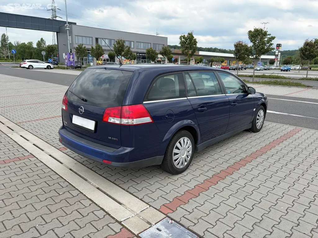 Opel Vectra 1.9 CDTi 110kw ČR - fotka 3