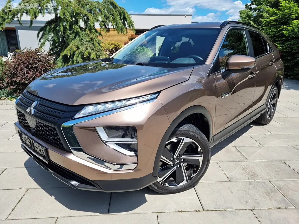 MITSUBISHI ECLIPSE CROSS 2.4 PHEV r.v.01/2022 LED
