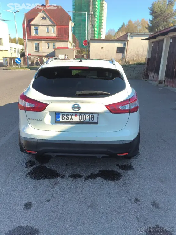 Nissan Qashqai 1,6 - fotka 6