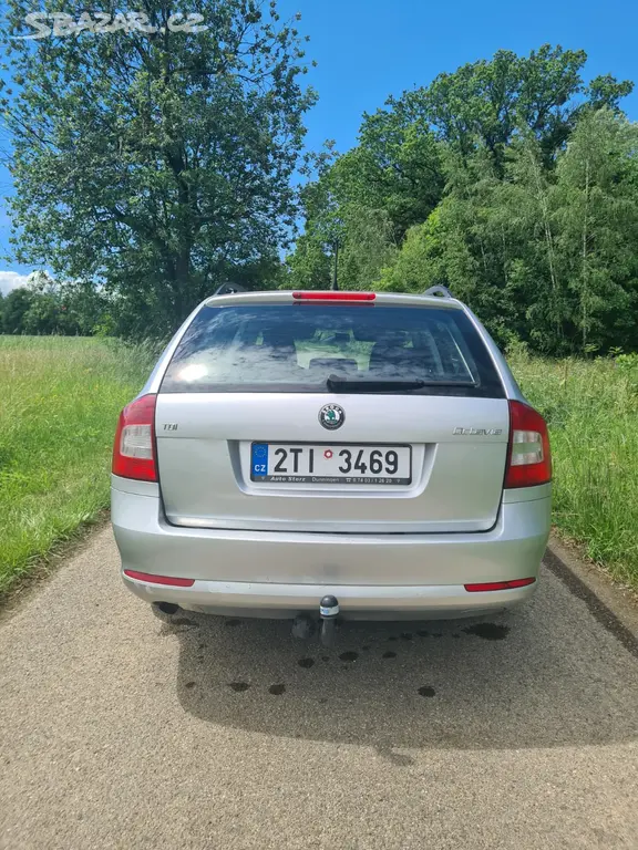 Škoda octavia II 1.6 TDI - fotka 4