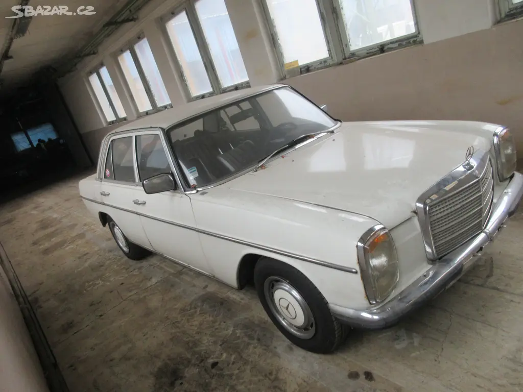 MERCEDES W 115 220 D