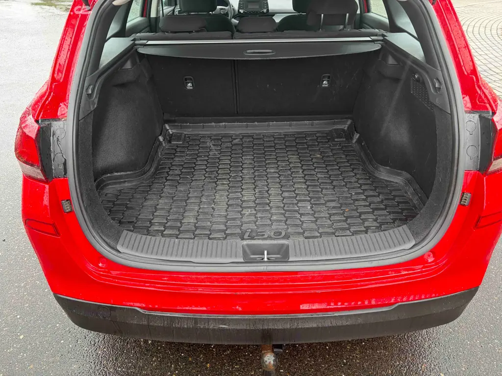 Hyundai i30 1.0 T-Gdi Start Plus 88 KW ČR - fotka 4