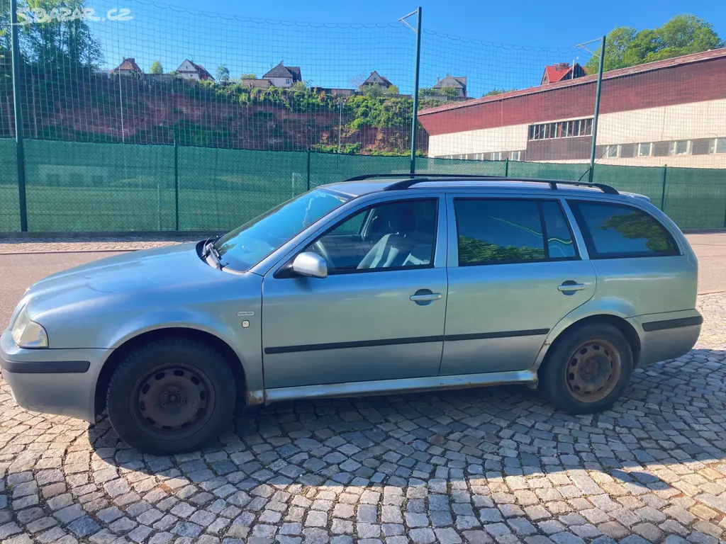 Škoda Octavia 1 1.6 75kw benzin 2003 - fotka 3