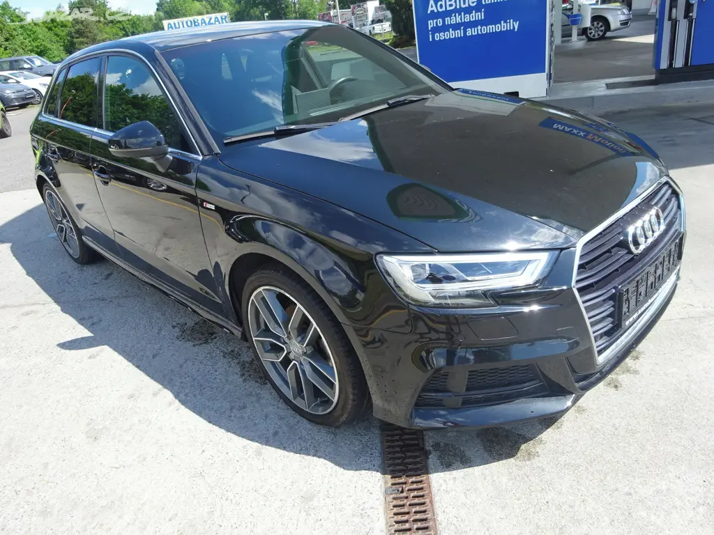 AUDI A3 1,0 TFSI, GARANCE KM - fotka 3