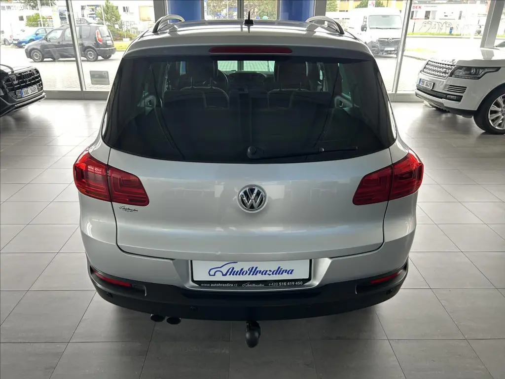 Volkswagen Tiguan, 2,0 TDI,1.MAJ,SERVISKA,TAŽNÉ - fotka 5