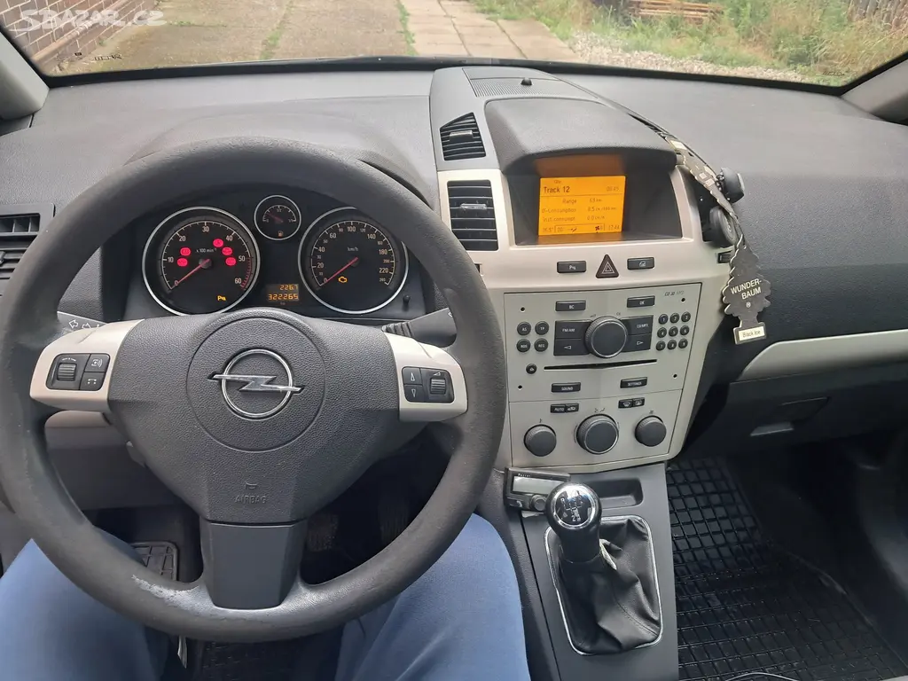 Opel Zafira B 1.9 CDTI, 110 kW, r. v. 2009, 7 míst - fotka 3