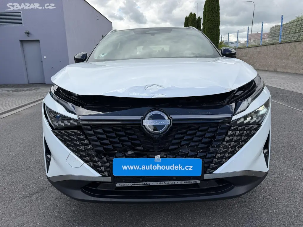 Nissan Qashqai, TEKNA 1,3i 116kW 4x4 aut.navi - fotka 2