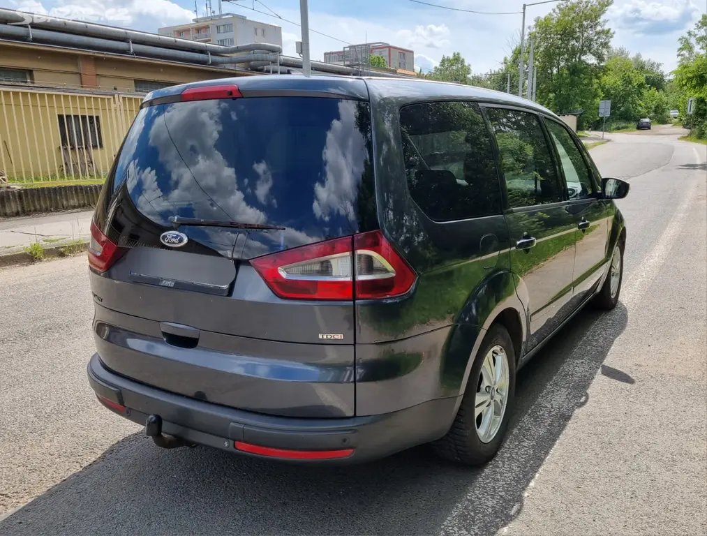 Ford Galaxy 1.8 TDCi 92 kW Tempomat Tažné 7míst - fotka 5