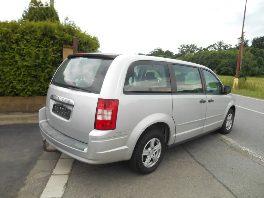 Chrysler Grand Voyager RT 3.8 V6 EU 2009 - fotka 4
