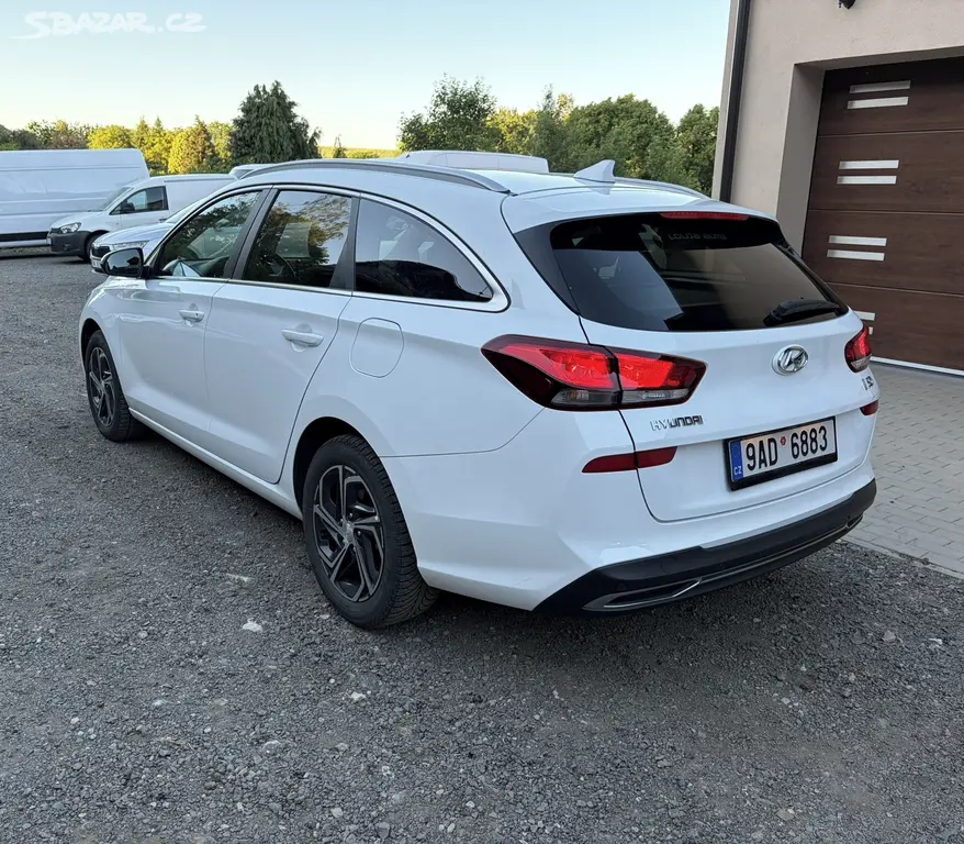 Hyundai i30, Smart.Kombi 1.6CRDI. 80 tis.km - fotka 5