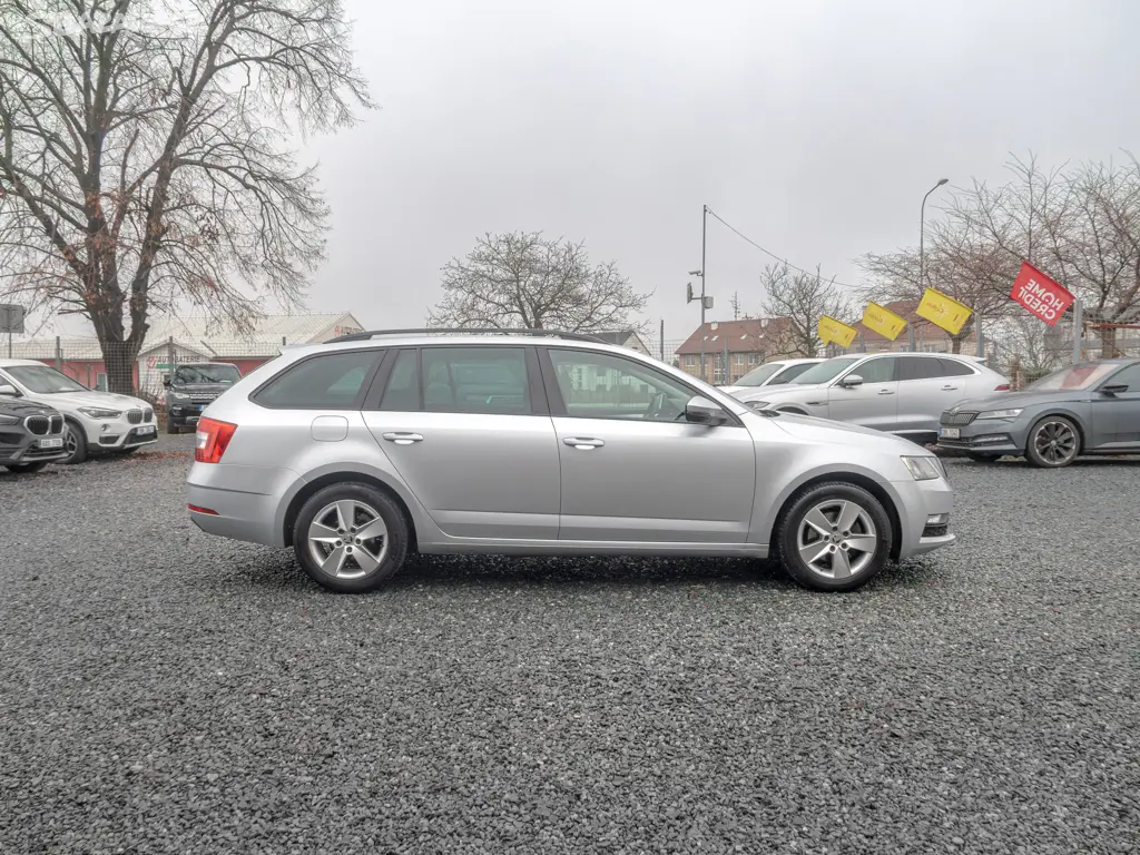Škoda Octavia ČR 2.0TDI 110KW 1 majitel - fotka 2