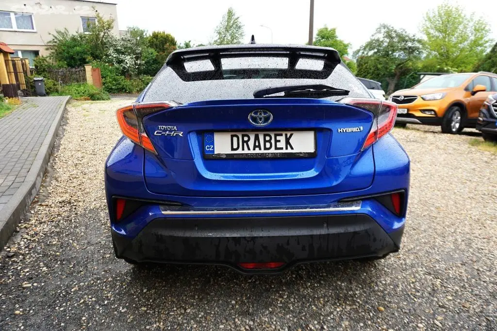 Toyota C-HR, ACTIVE 1,8 HYBRID 72 kW - fotka 5