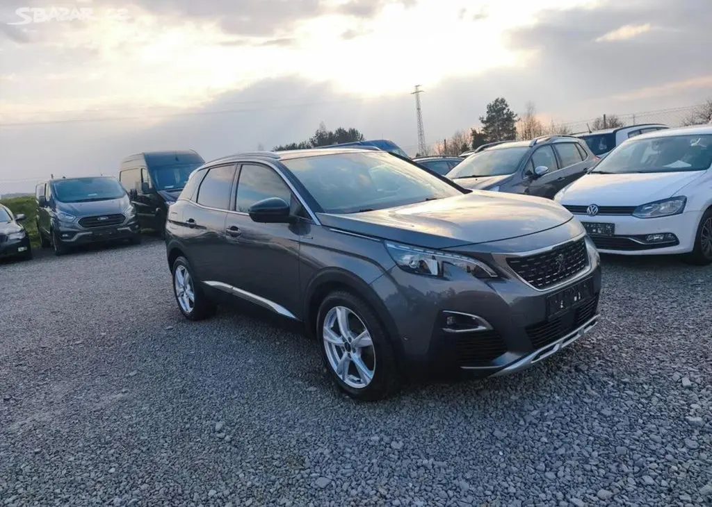 Peugeot 3008 1.2 PT, GT Line, Kůže benzín manuální - fotka 3