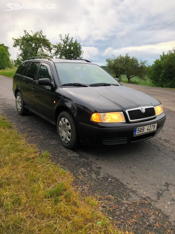 Škoda Octavia Tour - fotka 2