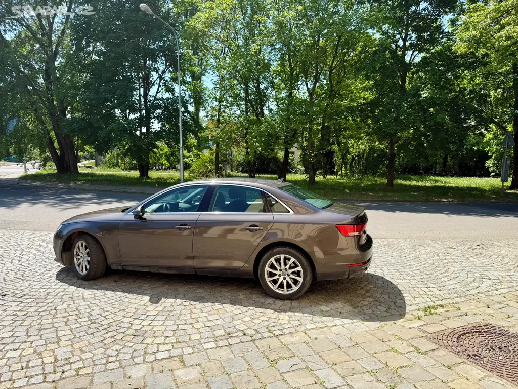 Audi A4 2.0 TDI 2. majitel dálnice Brno - fotka 4