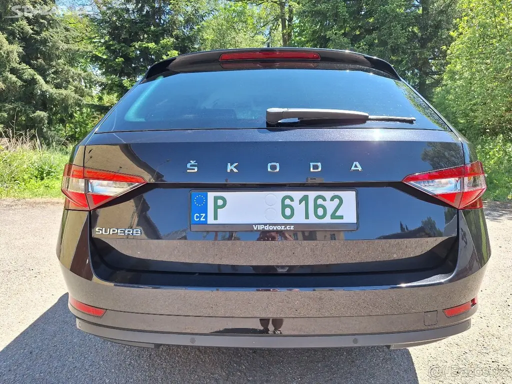 Škoda Superb 2.0 TDI DSG 1.Majitel - fotka 3