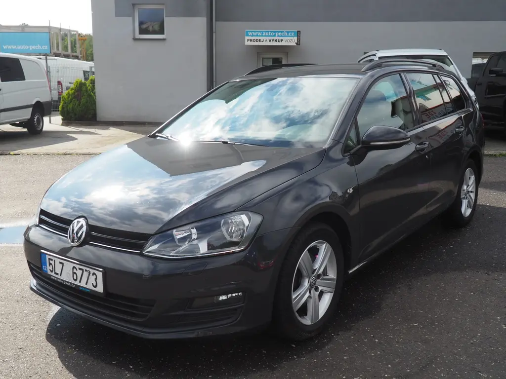 2014 Volkswagen Golf 2.0 TDI, 110 kW, Navi